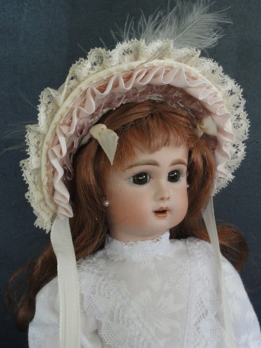 Authentique CHAPEAU G.Languereau Bleuette modèle YVONNE